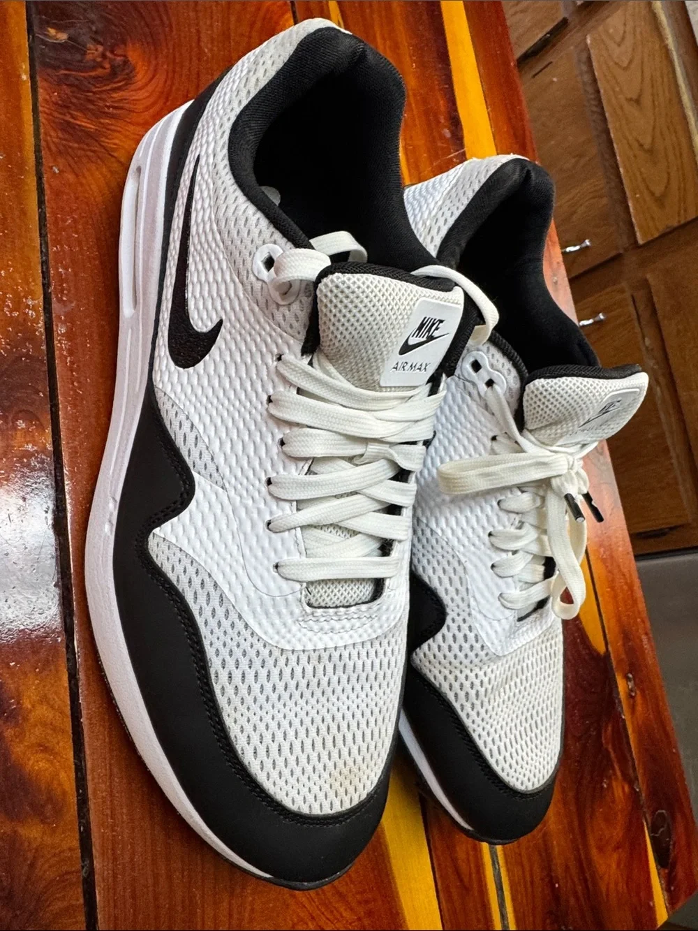 Nike Air Max 1 Men's White Spikeless Golf Shoes